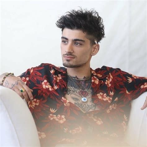 Zayn malik lockscreen/wallpaper/fondo de pantalla (let me). Zayn World on Instagram: "#LetMe100M 🔥🔥 congratulations ...