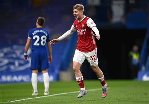 Emile smith rowe signed a 5 year / £5,200,000 contract with the arsenal f.c., including an annual average salary of £1,040,000. Aston Villa remain determined to team up Jack Grealish ...
