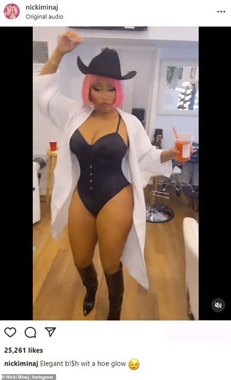 Nicki Minaj Puts Her Curves On Display In A Black Bustier As She Dances