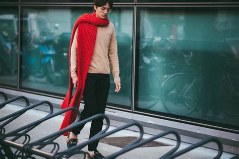 Milan Mens Fashion Week Fall 2017 Street Style Minimalist Street