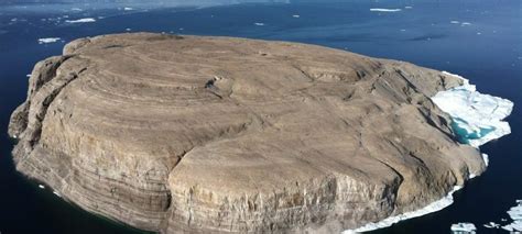 Hier können sie dänische fahnen. Dänemark vs. Kanada: der geilste Krieg der Welt