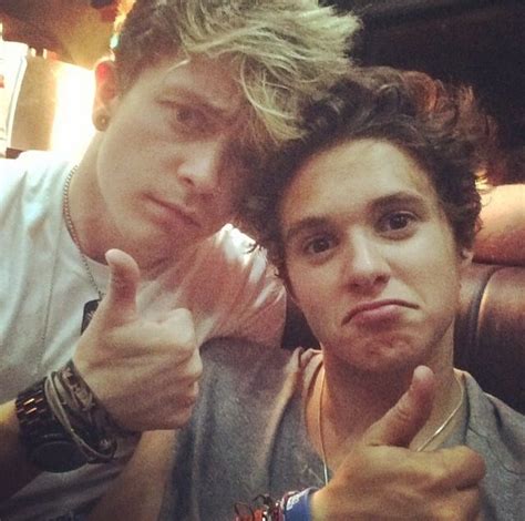 Pin By Isaura On B Shizzle Bradley Simpson Bradley The Vamps Will