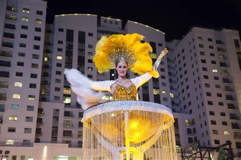 Free Images Carnival Yellow Festival Nevada Fremontstreet Lasvegas Nikond800