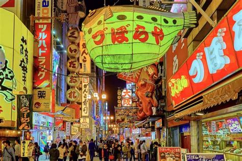 During the weekend, traffic is prohibited in the area and ginza transforms into a pedestrian paradise. The Best Area to Stay in Tokyo - A Personalized ...