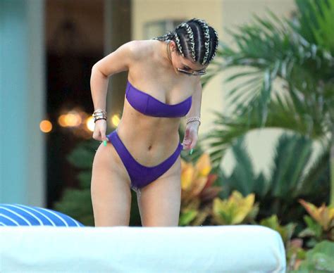 Kylie Jenner Rocks Cornrows In A Purple Bikini On Holiday In Mexico