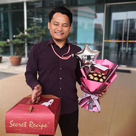 The more famous of these movies include hang tuah, starring the late p. Ferrero Rocher Bouquet Birthday Delivery IPK Jalan Hang ...