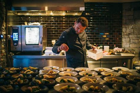 Gedurende vijf maanden stelt wout bru een intrigerende menu voor bestaande uit 12 à 15 gerechten. 5x gastronomisch trouwen in deze feestzalen - House of ...