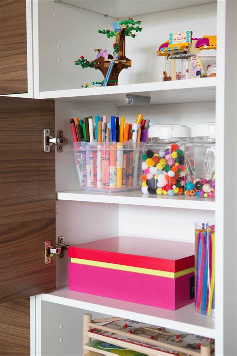 Pizza with a great outdoor place for kids to run; Storage2 | Kid friendly living room, Family room, Room design