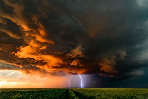 6 Years Of Storm Photography Turned Into A Mesmerizing Time Lapse Film