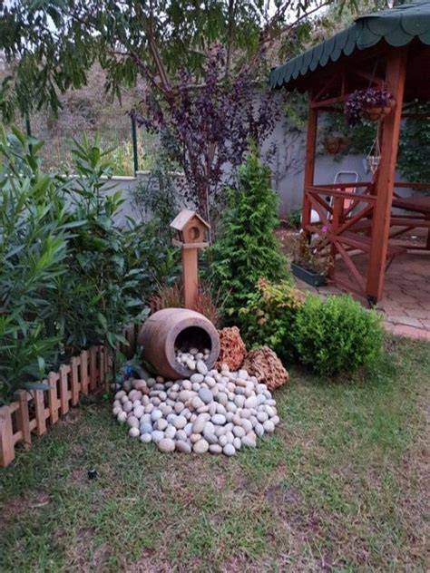 Maybe you would like to learn more about one of these? 30 Wonderful DIY ideas with stone flower beds | My desired ...