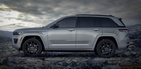 2023 Jeep Grand Cherokee 4xe 30th Anniversary Debuts At Detroit Auto Show