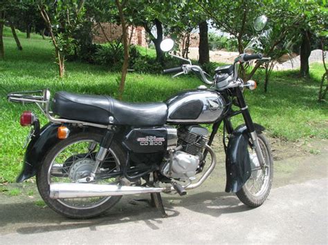 Design and look for the 1981 honda cd 200 road master: File:Honda Roadmaster cd200.jpg - Wikimedia Commons