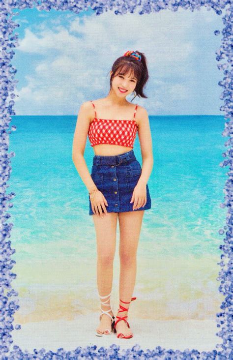 Nine member group that was formed by jyp entertainment through the reality competition sixteen. TWICE Members Showcase Their Sexy Backs! | Daily K Pop News