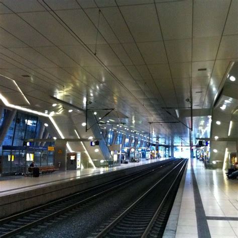 Frankfurt Airport train station Airport Design, Airport Transportation