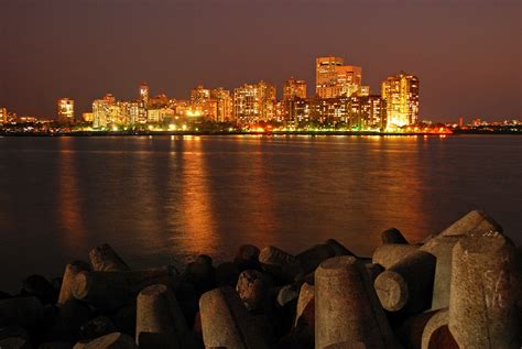 The Dazzling Skyline Of Mumbai At Night India Beach At Night