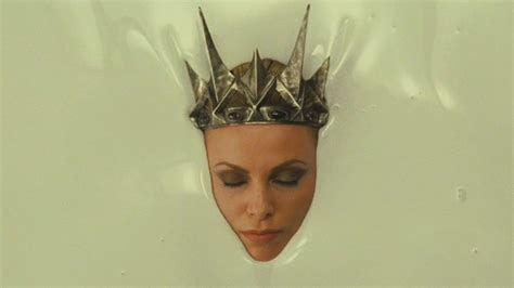 Snow White On The Huntsman Stars Charlize Theron And Kristen Stewart In