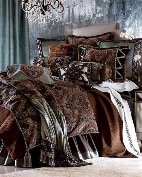 Dian Austin Couture Home Brompton Court Queen Duvet Cover Bed Linens