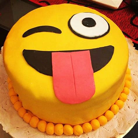 Pin Em Emoji Cake Birthdays