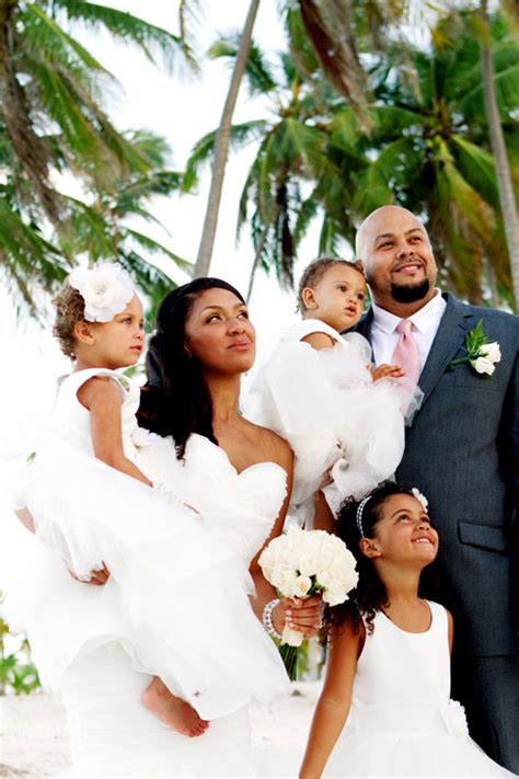 Due to its location, the may generally has the most rainfall, so if you are planning a beach wedding, it's best to avoid this time of year. Joyful Dominican Republic Destination Wedding | Junebug ...