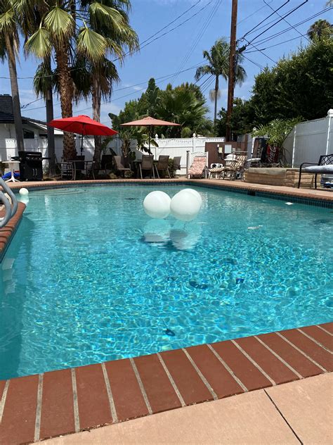 Paradise in Ladera Heights - Private Pool in Los Angeles - Swimply