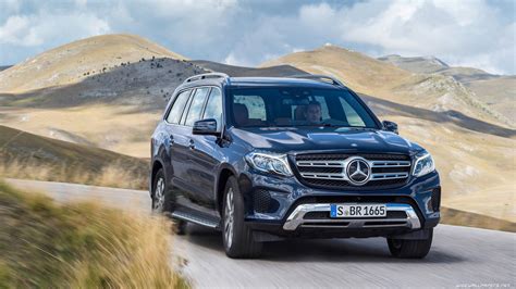 Mercedes Benz Gls Wallpapers Rev Up Your Screens With Stunning Car