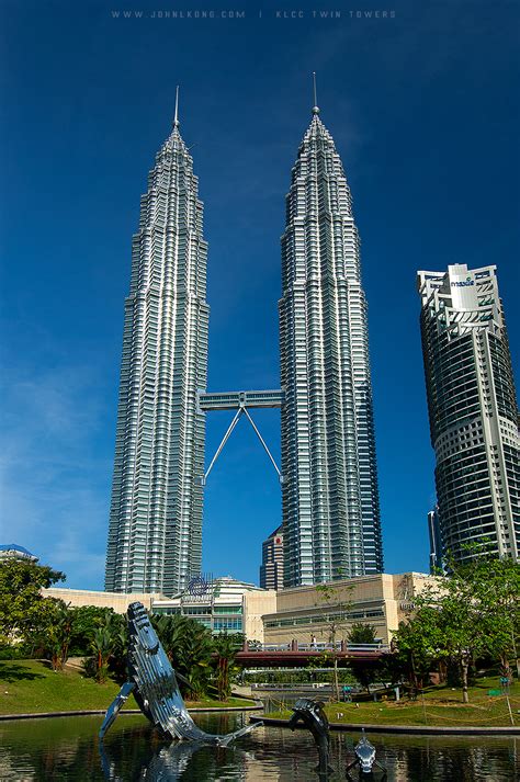 Its service sector is currently estimated at roughly 55% of gdp, much lower than the oecd average of about 70%. Best Place To Take Picture Of KLCC, The Icon of Malaysia ...