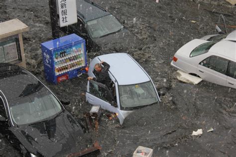 tsunami | Japan earthquake, Tsunami 2011, Tsunami