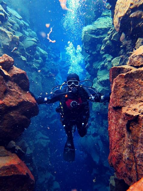 Touching The North American And European Tectonic Plates In Iceland Rscuba