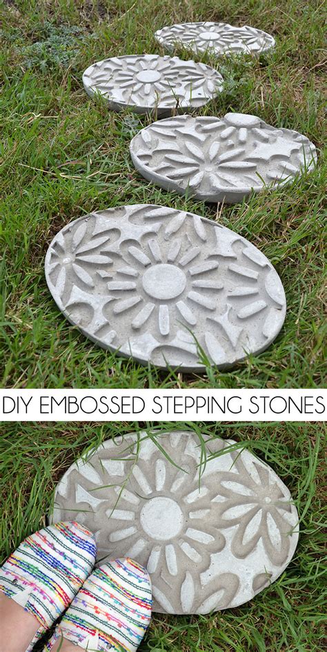 Cake pans and pie pans work the best, but you can also use plastic tubs or cardboard boxes.1 x research source you can also find special molds for making stepping stones in an arts and crafts store. 24 DIY Stepping Stones To Make Great Looking Walkways ...
