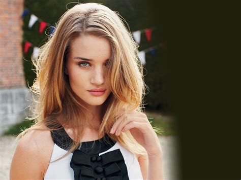 Rosie Huntington Whiteley Hd Wallpapers Wallpaper Cave