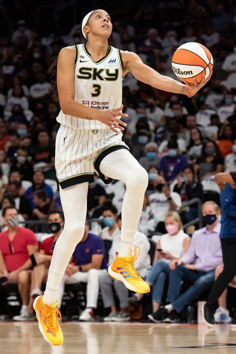 Candace Parker Is The Calm And The Storm For The Chicago Sky The New York Times