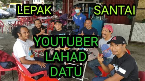 The hotel looks old but we are surprised that the staffs here are really friendly and gave us a lot of suggestions as where to get nice food and transport. LAHAD DATU | YOUTUBER LAHAD DATU - YouTube