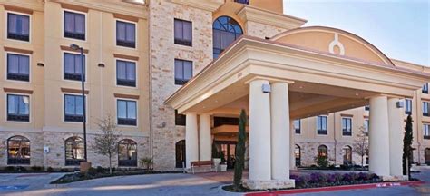 Comfort Inn And Suites Dallas Medical Market Center 89 ̶1̶2̶4̶