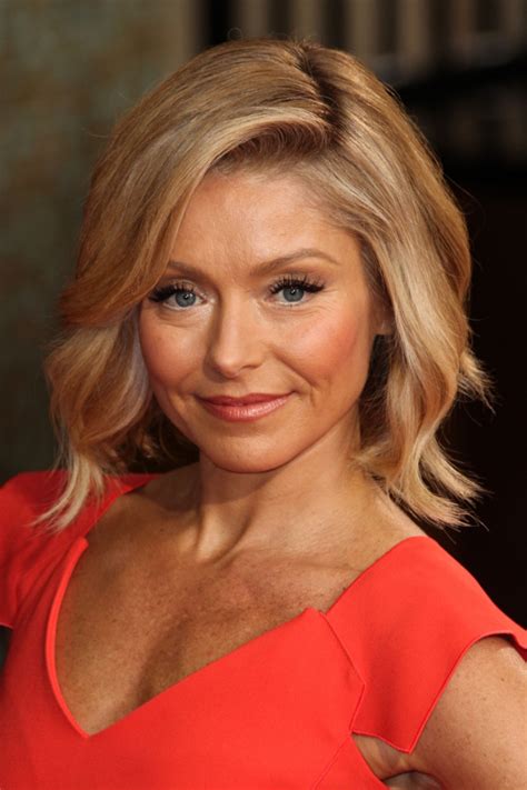Kelly Ripa Weight Height Measurements Ethnicity Hair Color