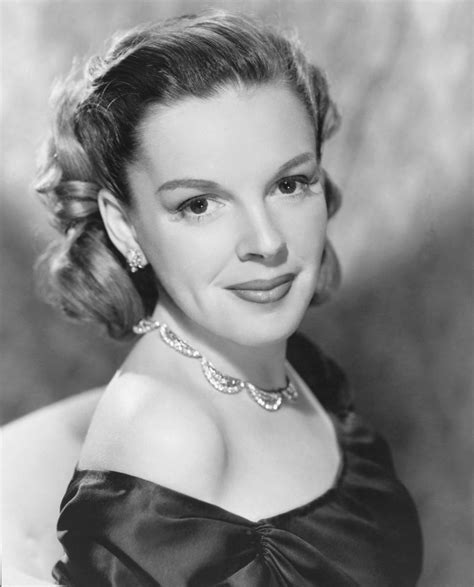 Download Elegant American Actress Judy Garland Wallpaper
