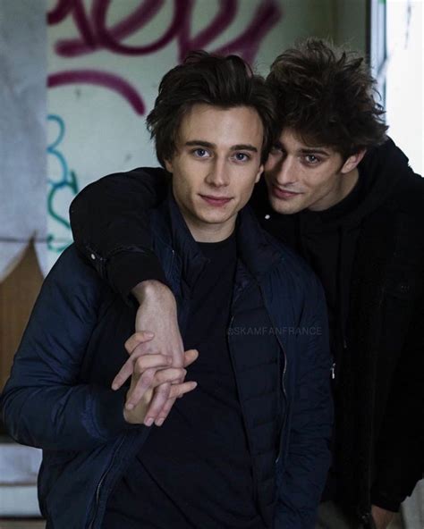 Lgbtq Friends Theme Song Gay Cuddles Maxence Danet Fauvel French