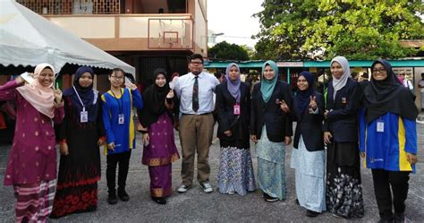 Maybe you would like to learn more about one of these? Sekolah Menengah Kebangsaan Datuk Haji Ahmad Badawi ...