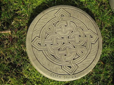 Stepping Stone Celtic Round Knot Garden Ornament 57other Designs In