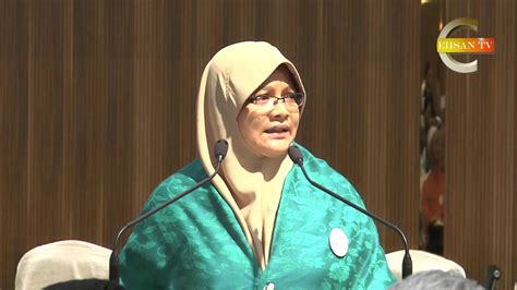 It is a great pleasure to congratulate yab dato seri wan azizah wan ismail, our first woman deputy prime minister. Dato' Seri Dr Wan Azizah Wan Ismail dinobat Tokoh Wanita ...