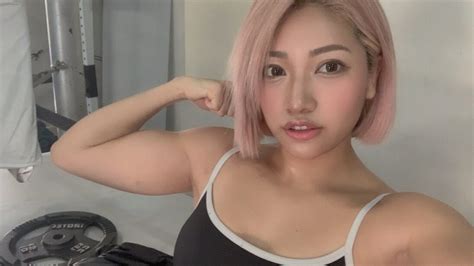 A man has been charged and fined the equivalent of £59 for cyberbullying the late hana kimura. Fallece la luchadora japonesa Hana Kimura a los 23 años