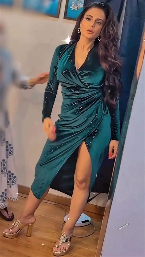 Ameesha Patel’s Easy Access Dress R Bollywoodcougars