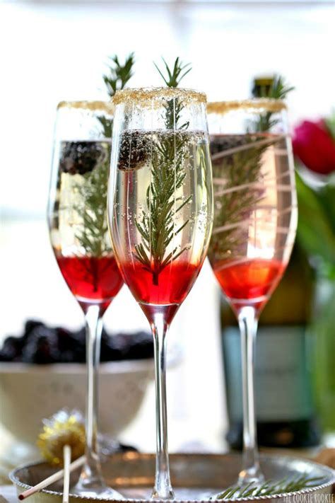 32 Easy Christmas Cocktails Because You Deserve A Treat This Year Christmas Cocktails Recipes