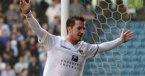 Wigan And West Ham Will Battle For Leeds Striker Ross Mccormack