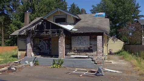 Squatter House Wont Go Away In Southeast Portland Katu