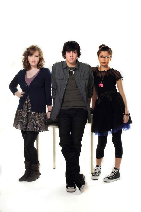 Eli Goldsworthy Clare Edwards And Imogen Merreno Degrassi Degrassi Seasons Degrassi The