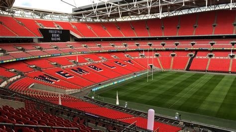 Wembley stadium is, after camp nou, the second largest stadium in europe and the standard playing venue of the english national team. NewGadgets.de - Freestyle Drohnenrennen im Wembley-Stadion