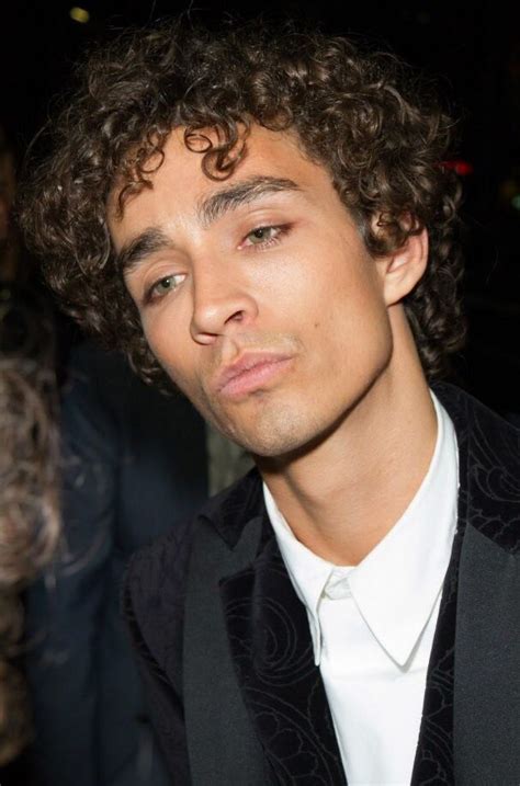 At an early age of just fourteen, sheehan auditioned for a movie 'song for a raggy boy' and won the role. I fell in love with #Robertsheehan again😍 #Klaus # ...