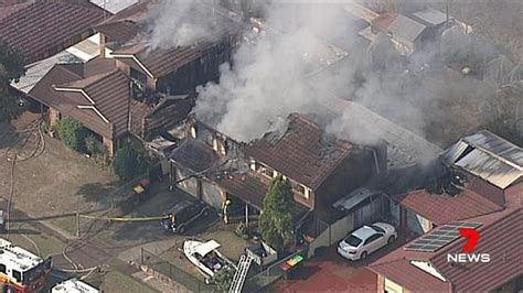 Lurnea Fire Two Homes Destroyed In Blaze Daily Telegraph