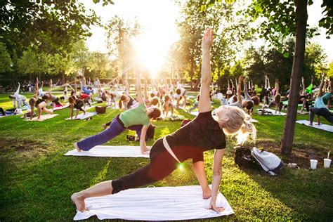 Des Cours De Yoga En Plein Air Au Jardin Public De Bordeaux