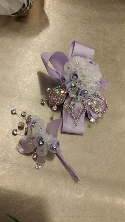 The fresh flowers in this collection are ready view care and handling instructions for wedding collection flowers. Custom Corsage & Boutonniere Prom '15 Julie 1162 | Felt ...